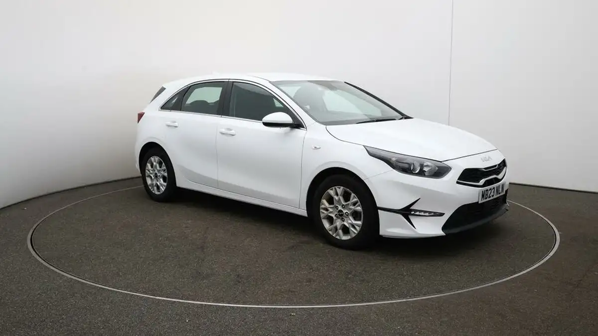 2023-kia-ceed-15-t-gdi-2-158bhp-non-adap-hatchback-big-41