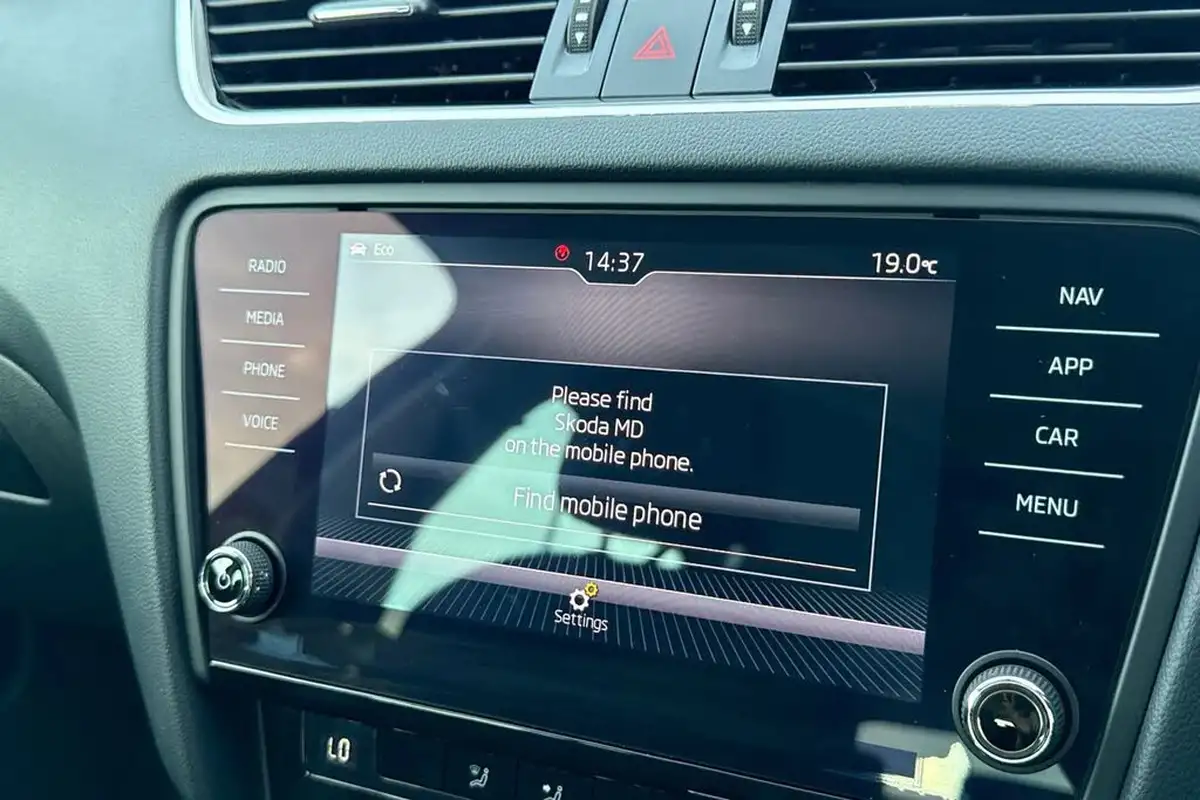 2019-skoda-octavia-20-tsi-se-l-estate-big-51