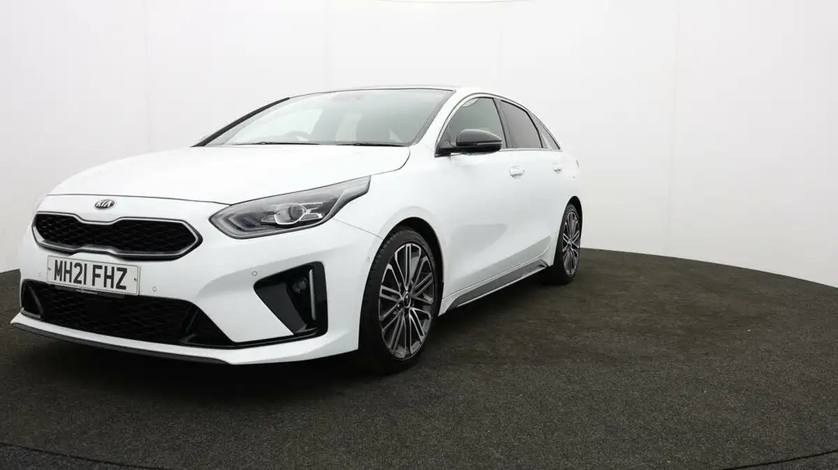 2021-kia-pro-ceed-15-t-gdi-gt-line-s-big-50
