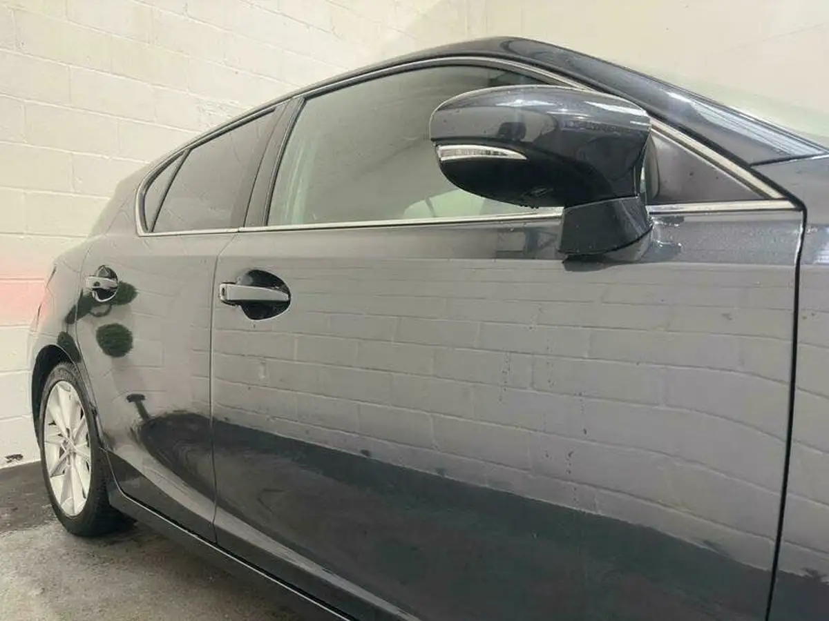 2011-lexus-ct-200h-18-se-l-big-22
