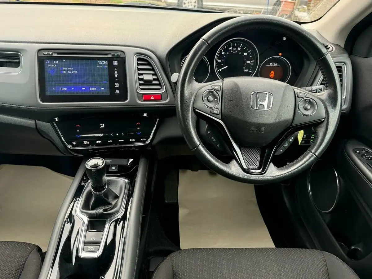 2016-honda-hr-v-15-i-vtec-se-big-52