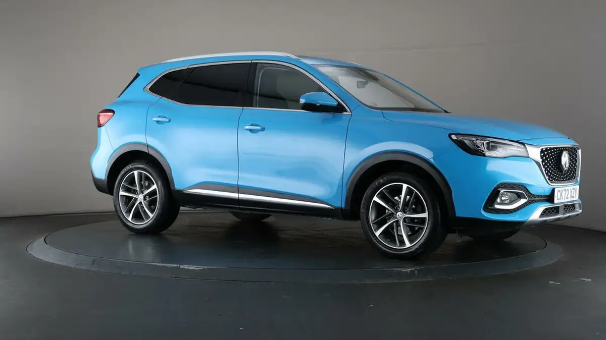 2022-mg-hs-15t-gdi-exclusive-162ps-big-55