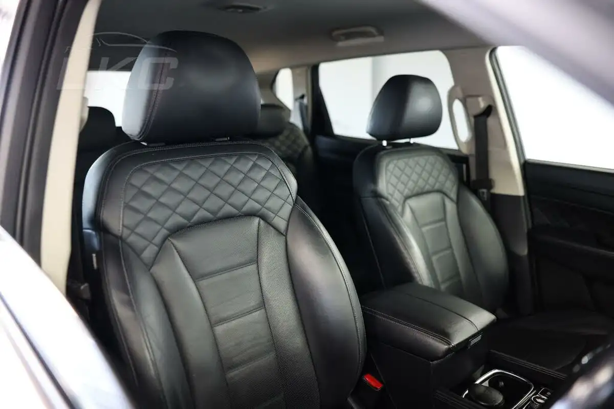 2017-kgm-ssangyong-rexton-22td-ultimate-big-11