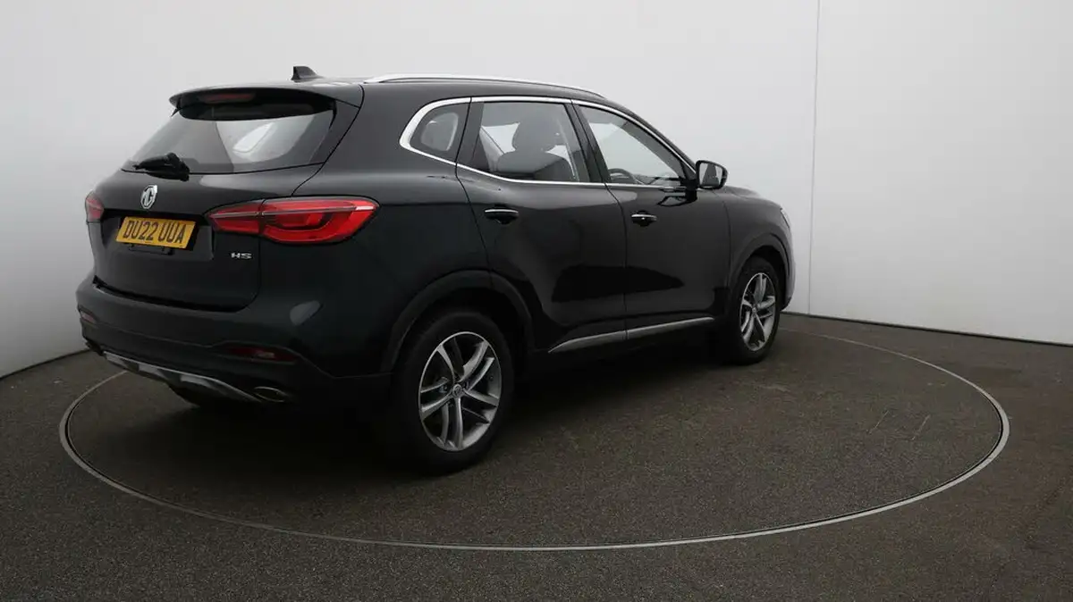 2022-mg-hs-15t-gdi-excite-162ps-big-46