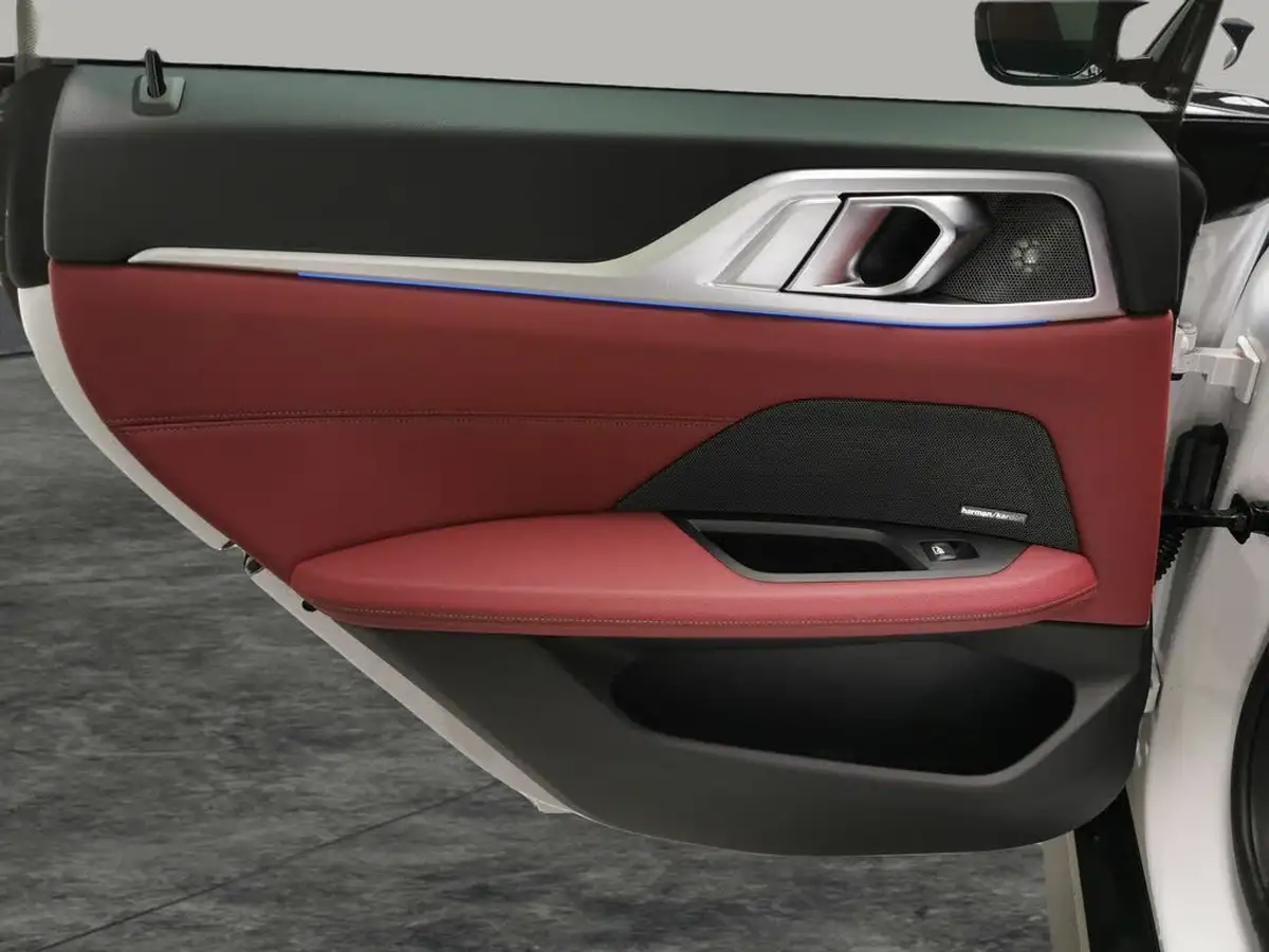 2022-bmw-i4-e-m50-big-39