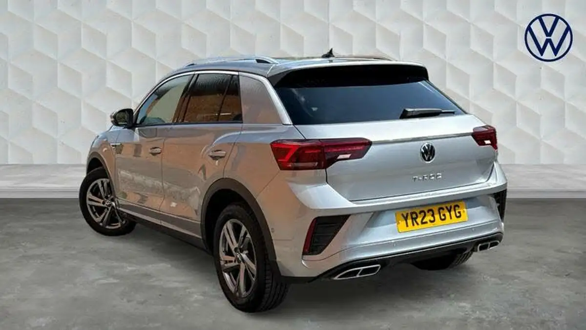 2023-volkswagen-t-roc-15-tsi-r-line-hatchback-5d-dsg-big-2