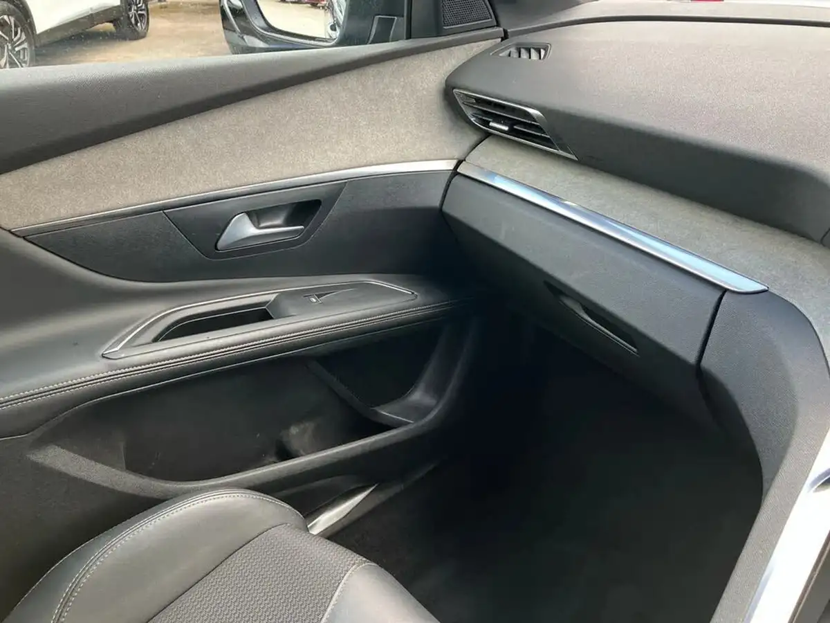 2023-peugeot-5008-suv-15-bluehdi-gt-130ps-eat8-big-60