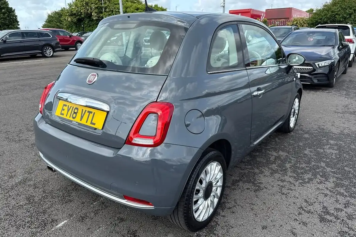 2018-fiat-500-12-lounge-big-32