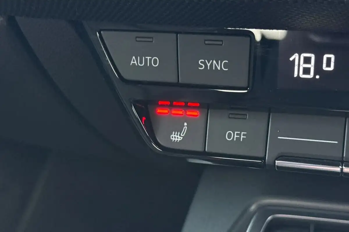 2024-audi-a3-15-35-tfsi-black-edition-saloon-4d-s-tronic-big-43
