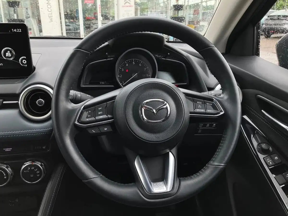 2023-mazda-mazda2-15-e-skyactiv-g-gt-sport-big-16