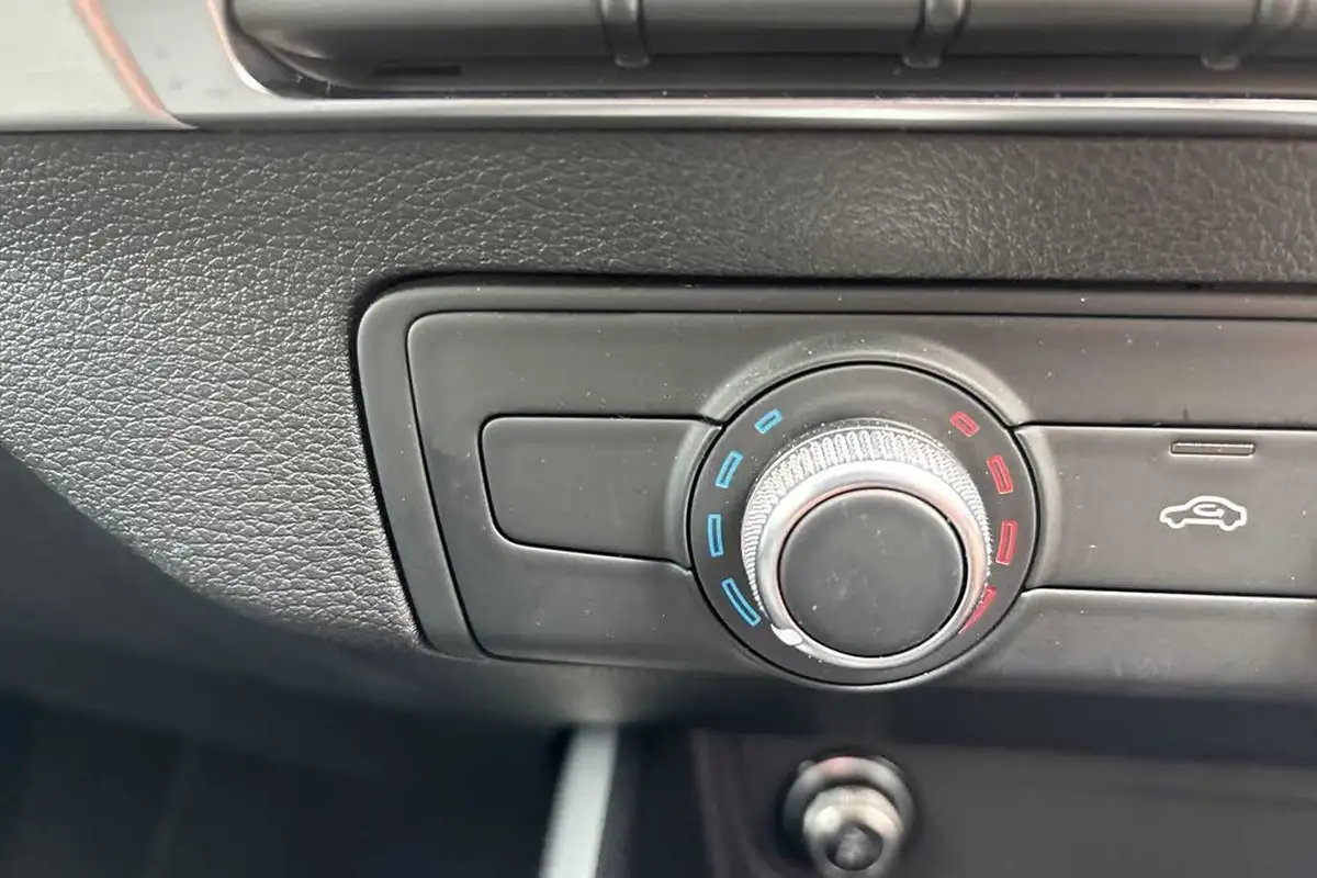 2024-audi-q2-10-30-tfsi-s-line-110ps-big-15
