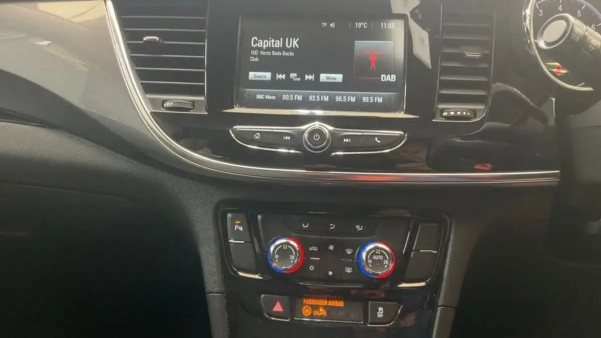 2017-vauxhall-mokka-x-14i-16v-turbo-active-140ps-1364cc-auto-big-12