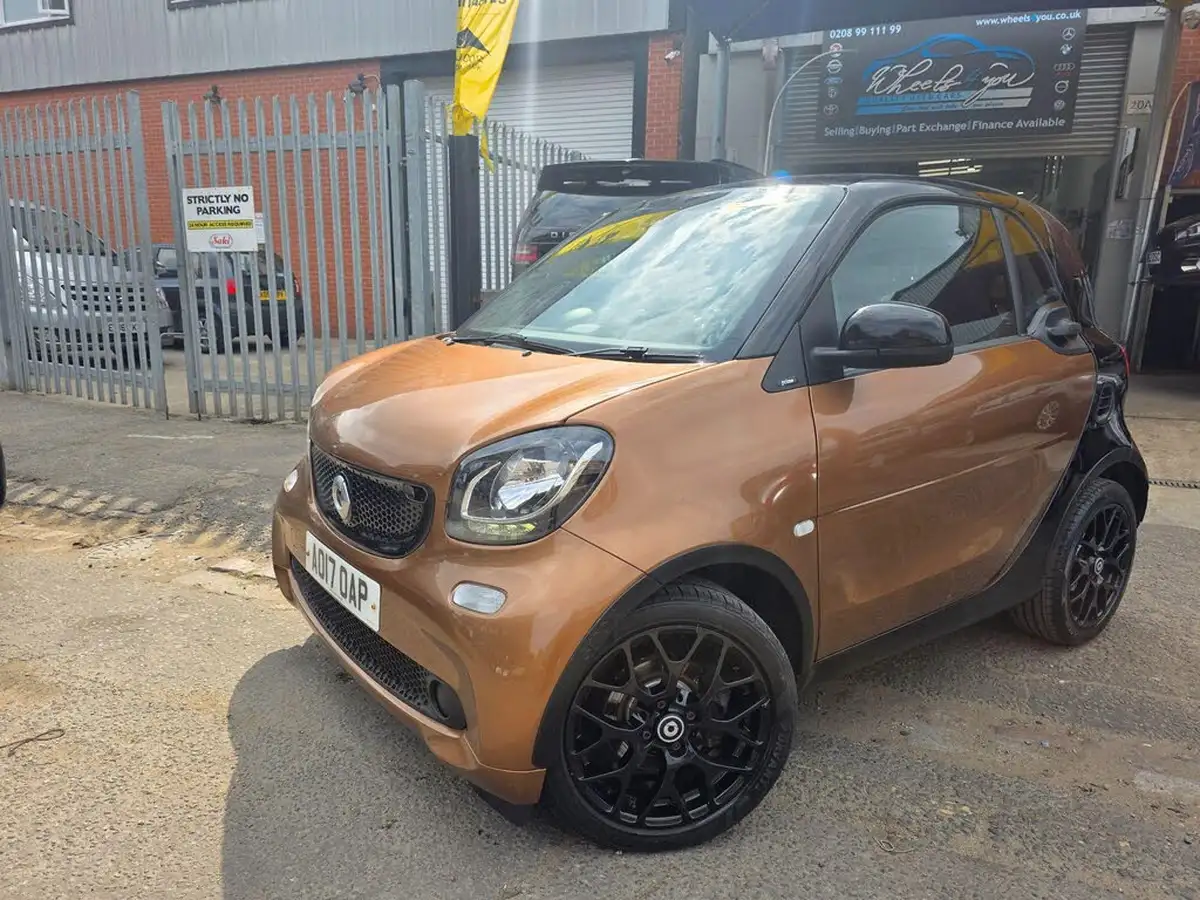 2017-smart-fortwo-09-prime-sport-90bhp-premiumss-coupe-twinamic-big-6