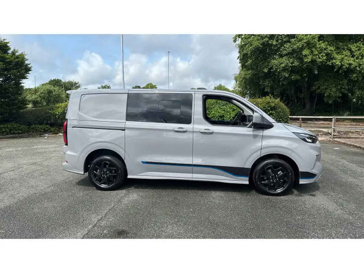 2025-ford-transit-custom-big-19