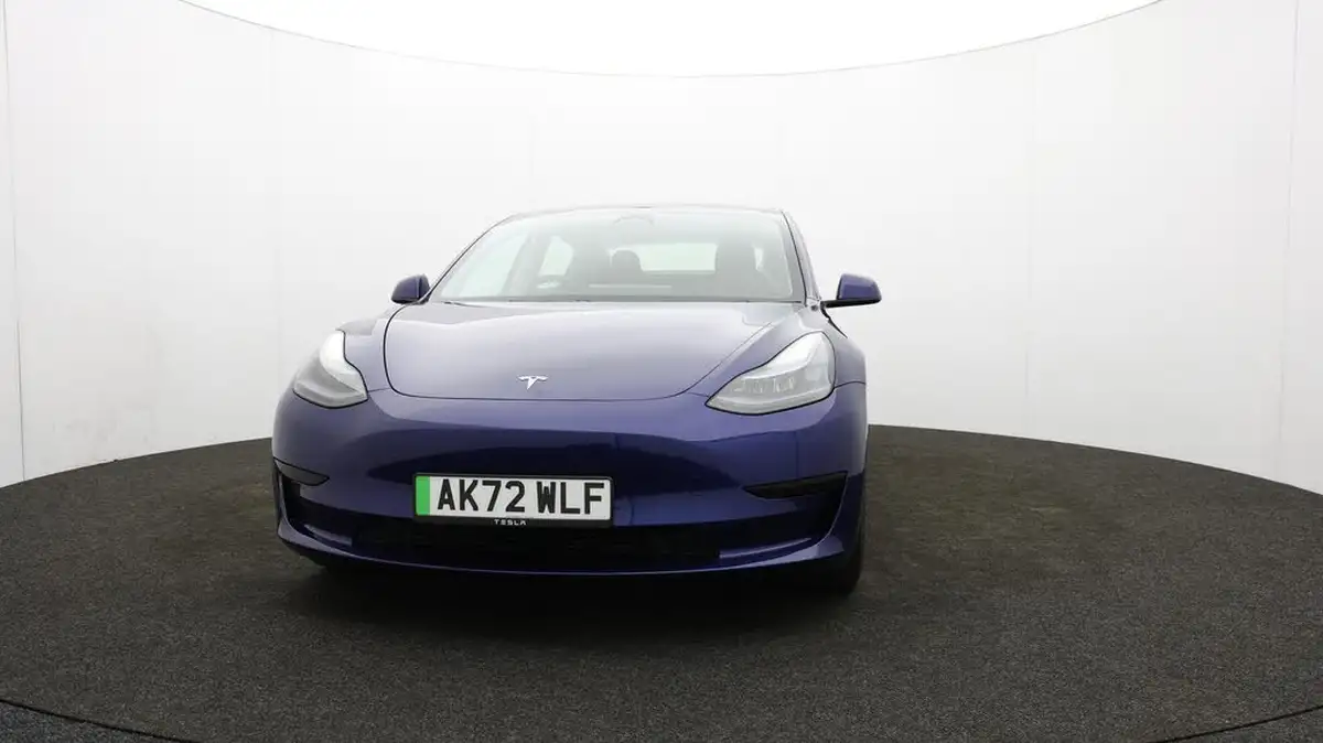 2022-tesla-model-3-e-rwd-big-56