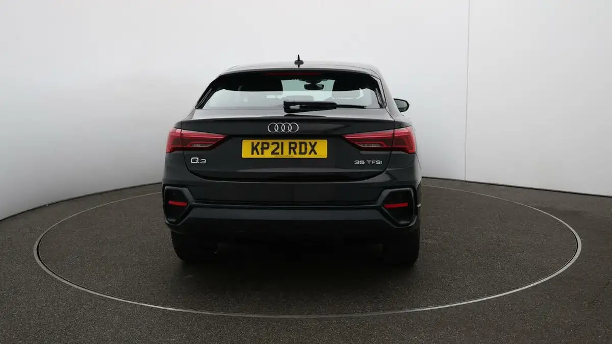 2021-audi-q3-15-35-tfsi-cod-sportback-s-tronic-big-47