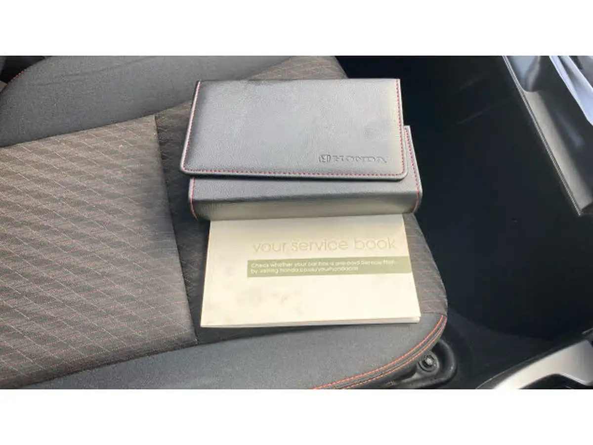 2019-honda-jazz-15-i-vtec-sport-navi-big-29