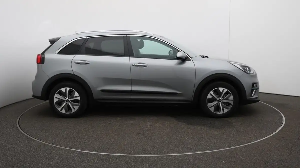 2022-kia-niro-ev-e-2-big-37