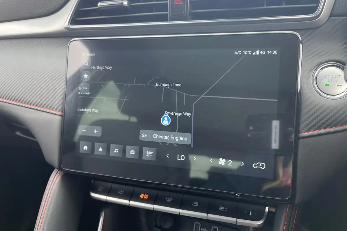 2024-mg-zs-suv-e-trophy-connect-ev-156ps-long-range-big-50