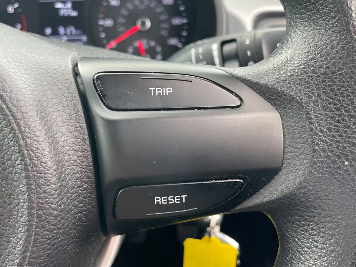 2021-kia-rio-12-dpi-1-big-33