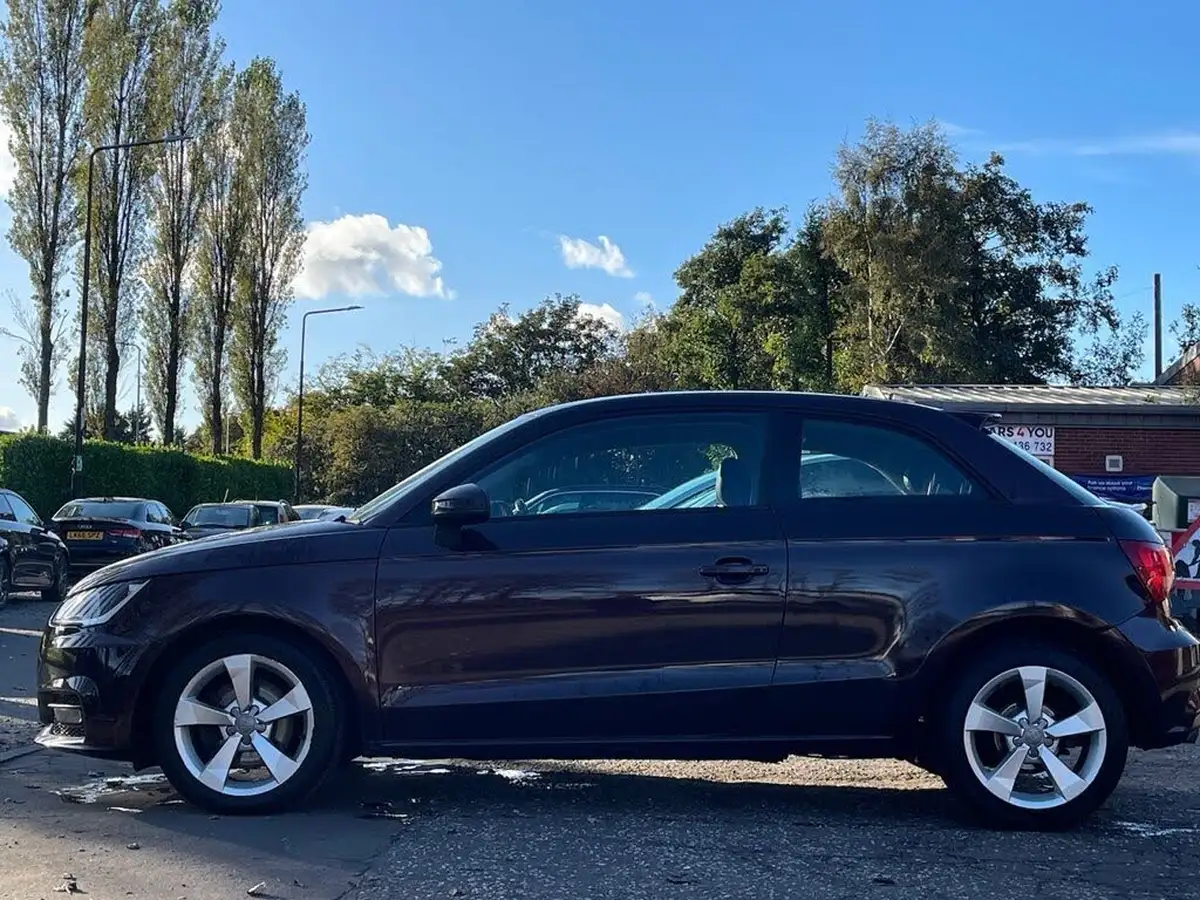 2015-audi-a1-14-sport-125ps-ss-hatchback-3d-1395cc-big-6