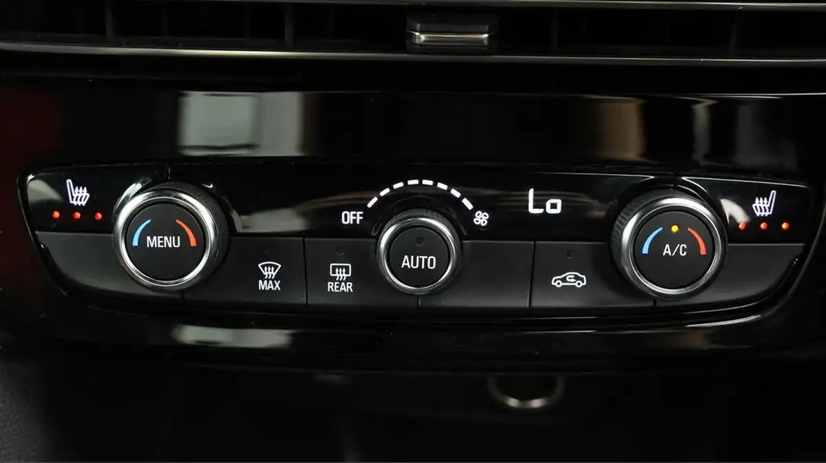 2023-vauxhall-mokka-12-gs-136ps-big-12