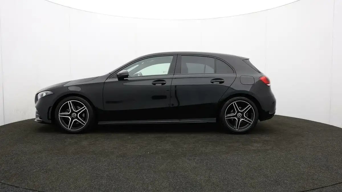 2022-mercedes-benz-a-class-13-a180-amg-line-executive-hatchback-5d-7g-dct-big-72