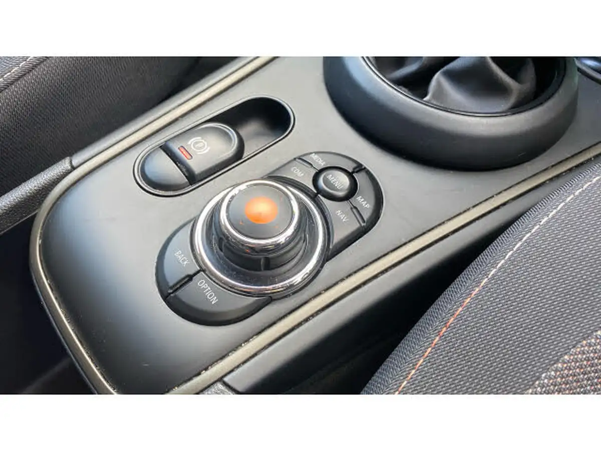 2021-mini-countryman-15-cooper-s-e-phev-classic-big-18