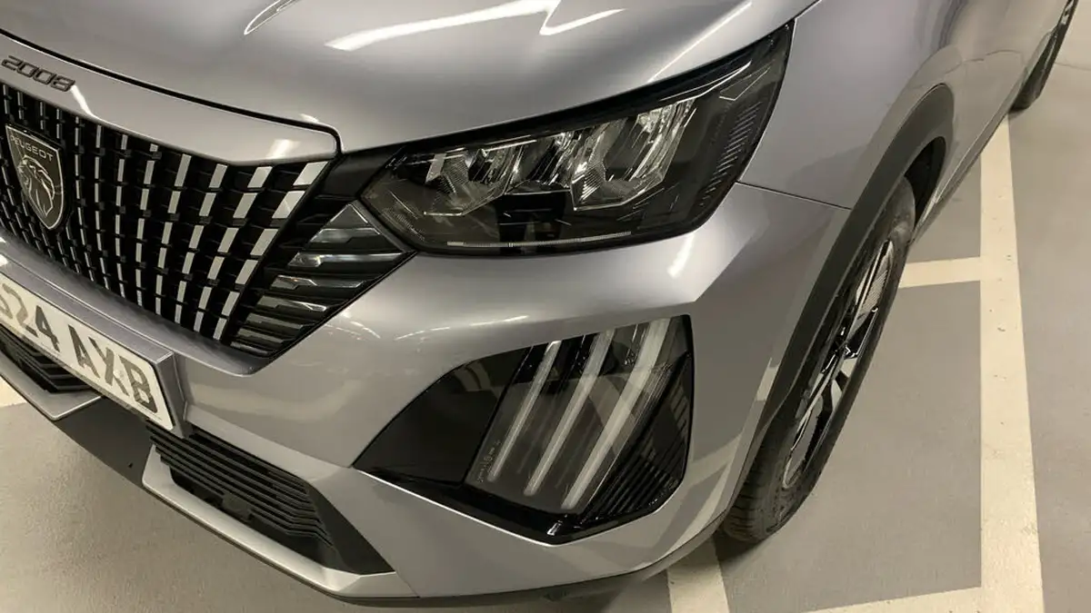 2024-peugeot-2008-suv-e-allure-136ps-50kwh-big-45