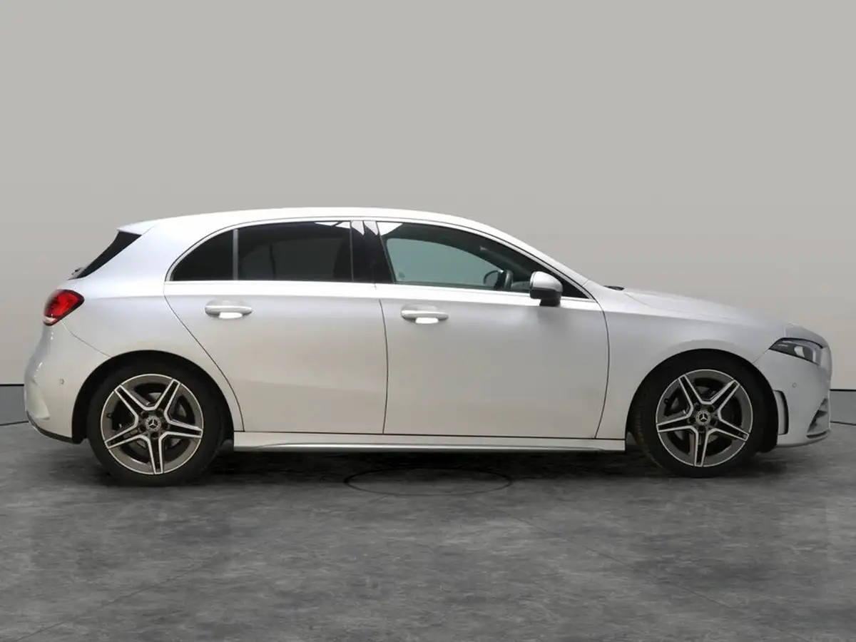 2019-mercedes-benz-a-class-13-a200-amg-line-executive-hatchback-5d-big-8