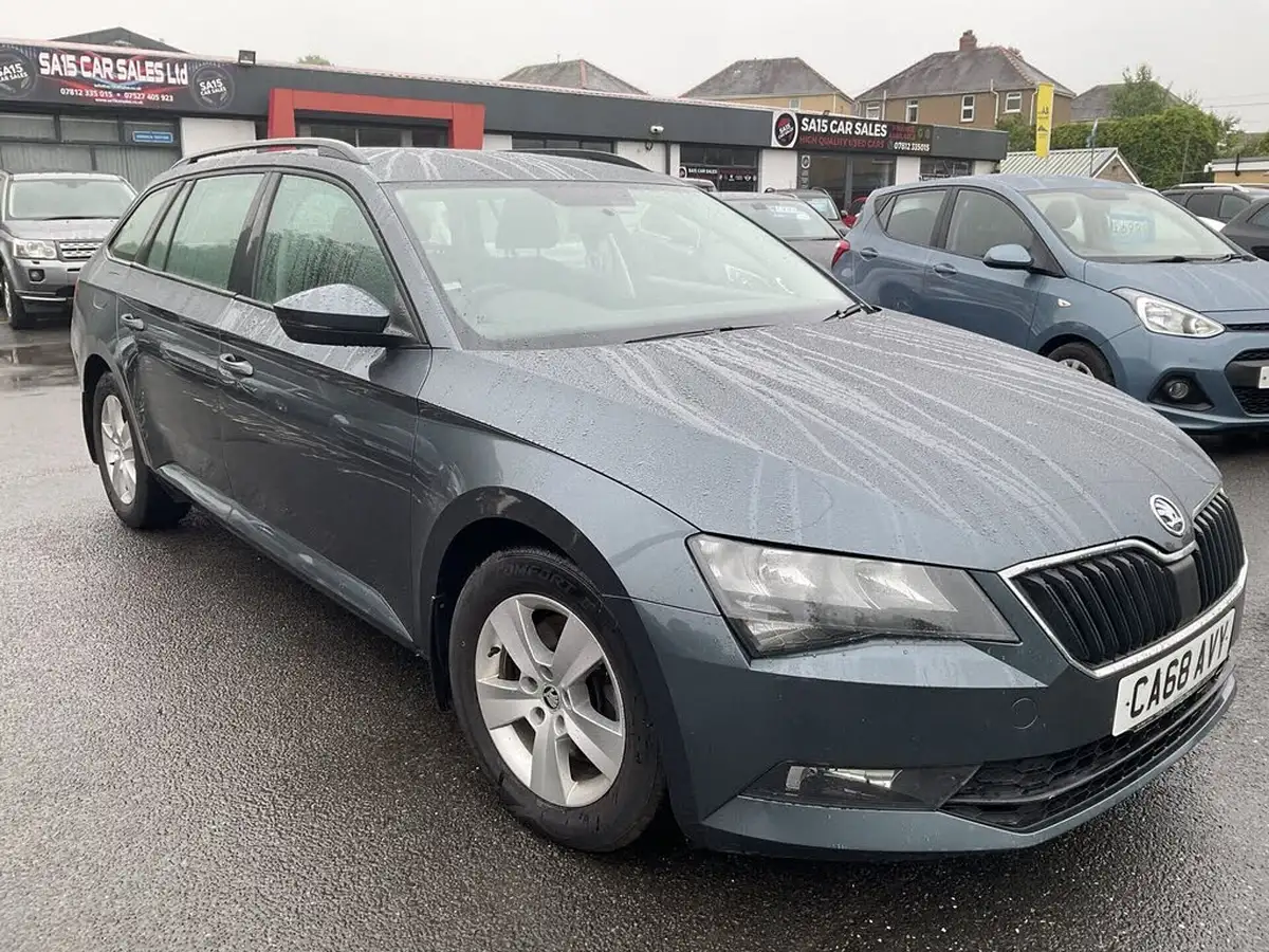 2018-skoda-superb-16tdi-s-ss-estate-big-0
