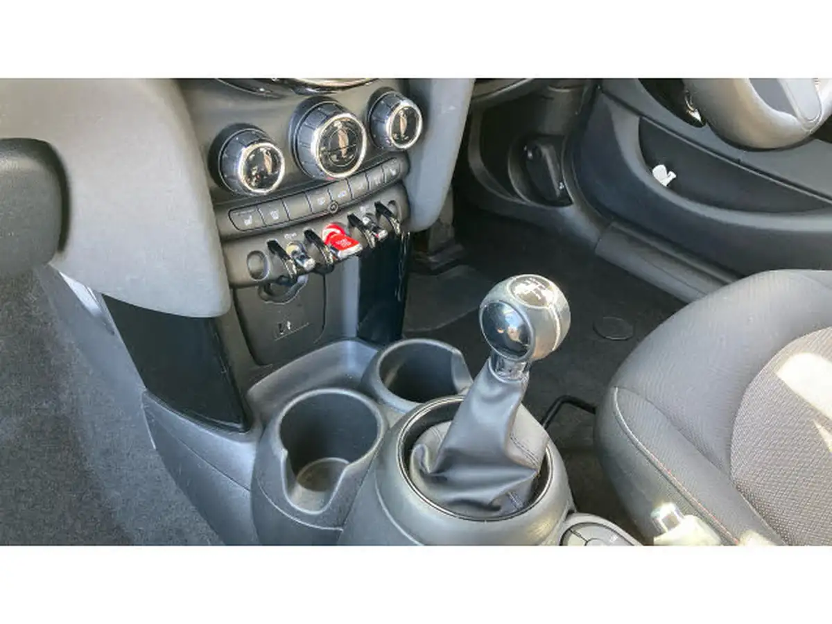 2021-mini-cooper-15-cooper-classic-hatchback-5d-big-12