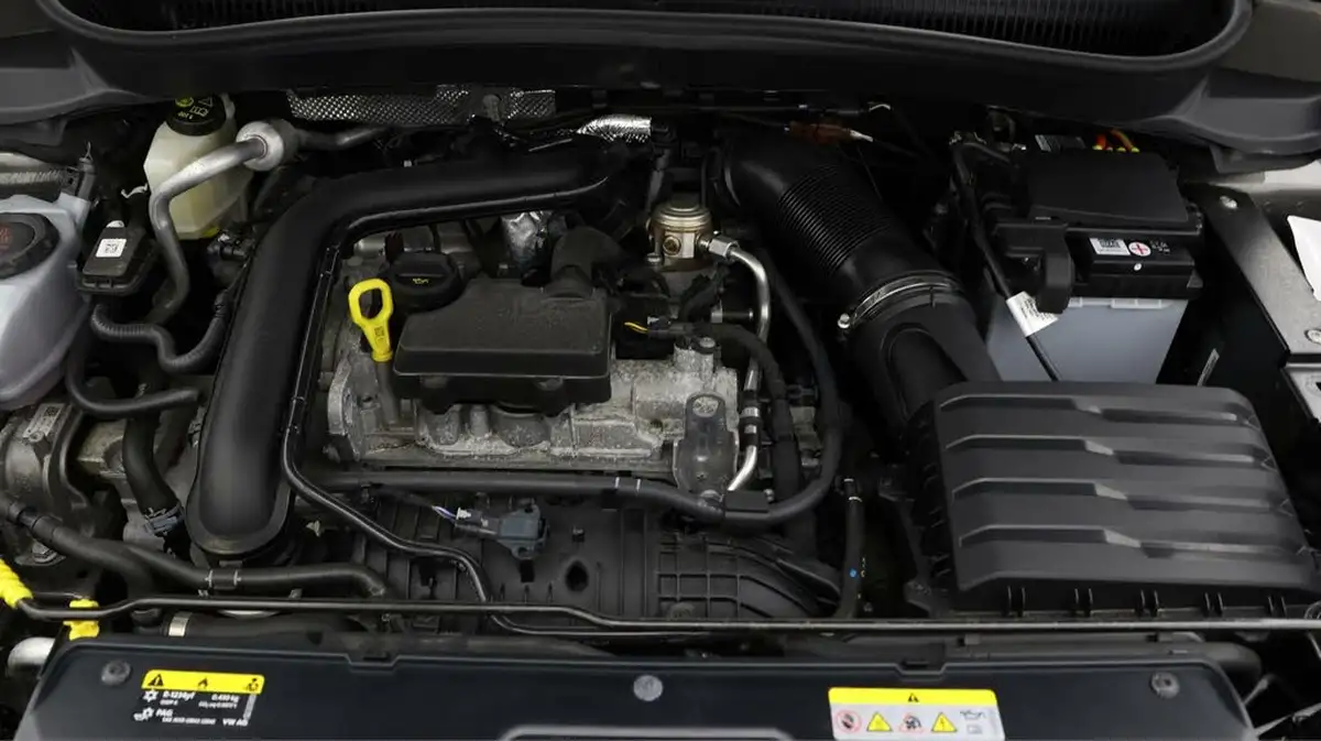 2021-volkswagen-t-cross-10-tsi-se-110ps-big-19
