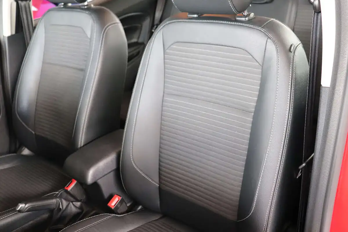 2019-ford-ecosport-10t-titanium-125ps-ss-big-37
