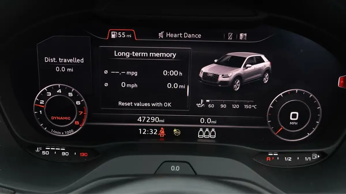 2021-audi-q2-10-30-tfsi-s-line-big-10