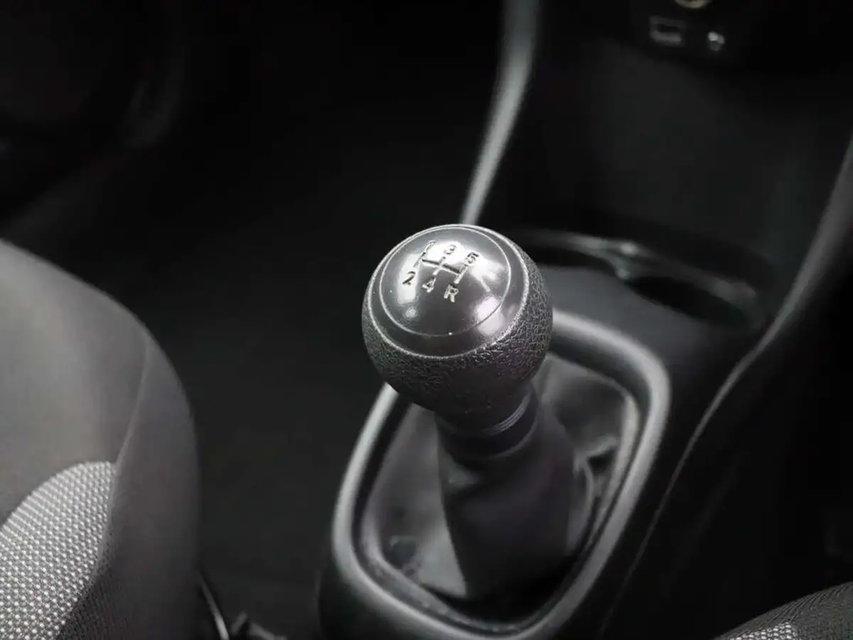 2019-toyota-aygo-10-vvt-i-x-5d-big-24