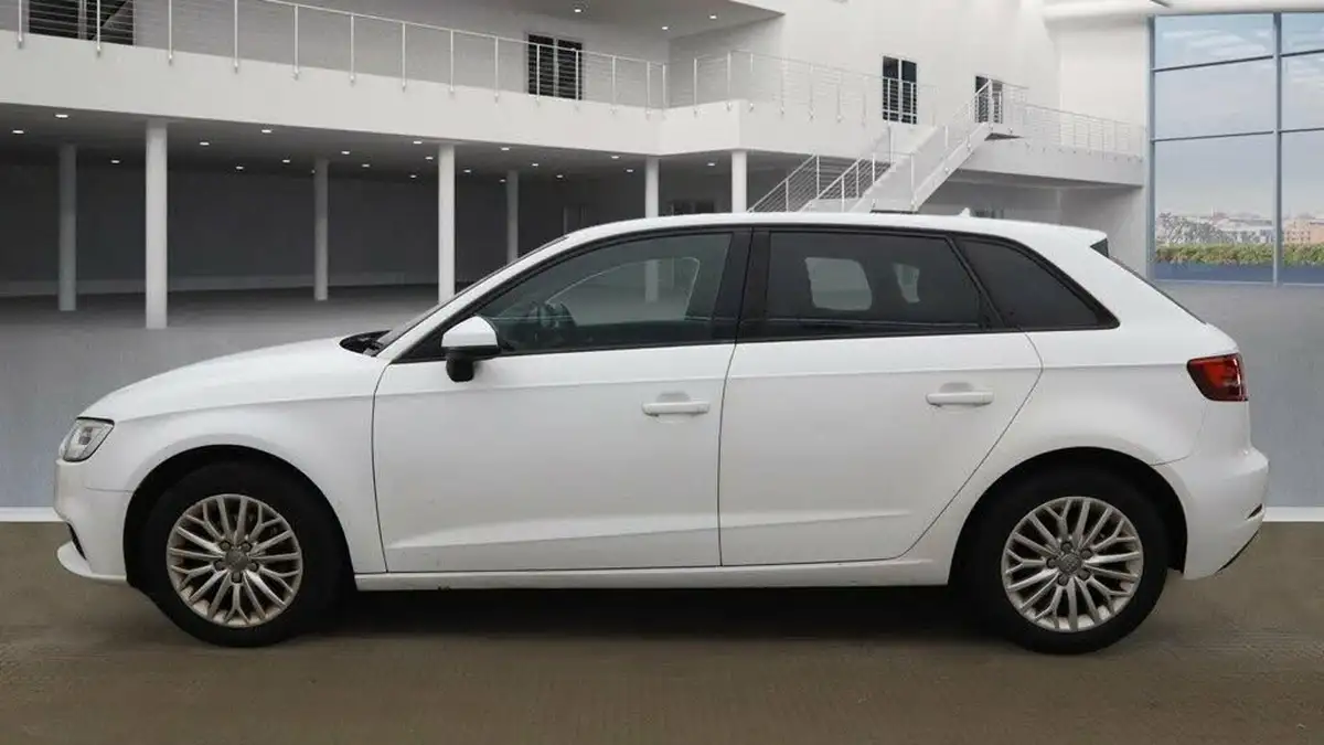 2016-audi-a3-16tdi-se-technik-110ps-sportback-5d-s-tronic-big-11
