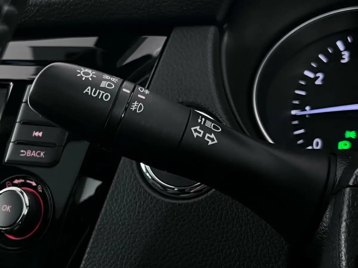 2020-nissan-qashqai-13-dig-t-n-tec-160ps-propilotglass-dct-big-25