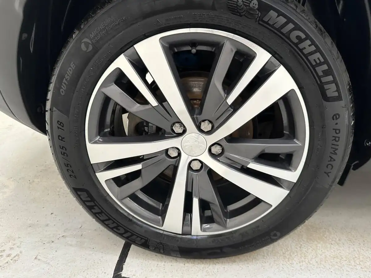 2022-peugeot-3008-suv-12-puretech-allure-premium-big-33