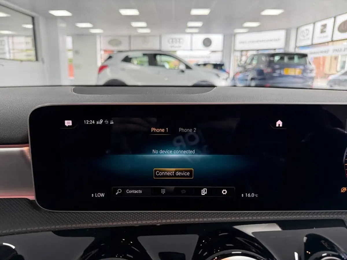 2019-mercedes-benz-a-class-13-a200-amg-line-premium-plus-hatchback-5d-big-38