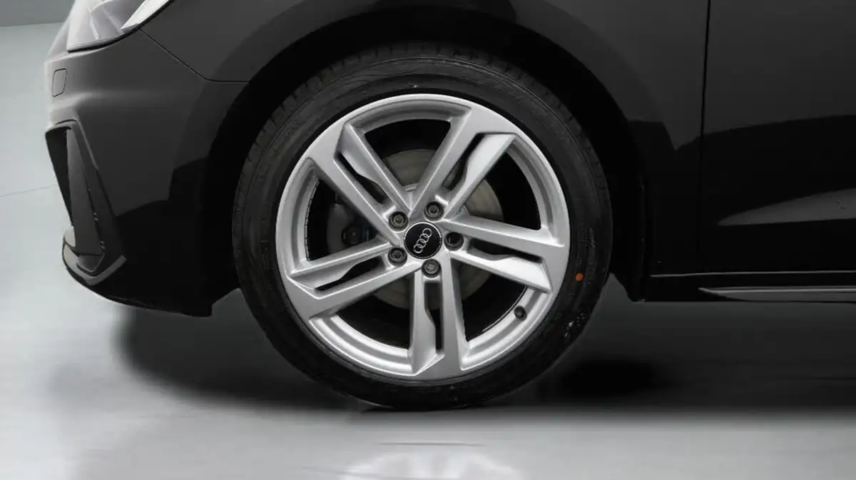 2019-audi-a1-10-30-tfsi-s-line-big-18