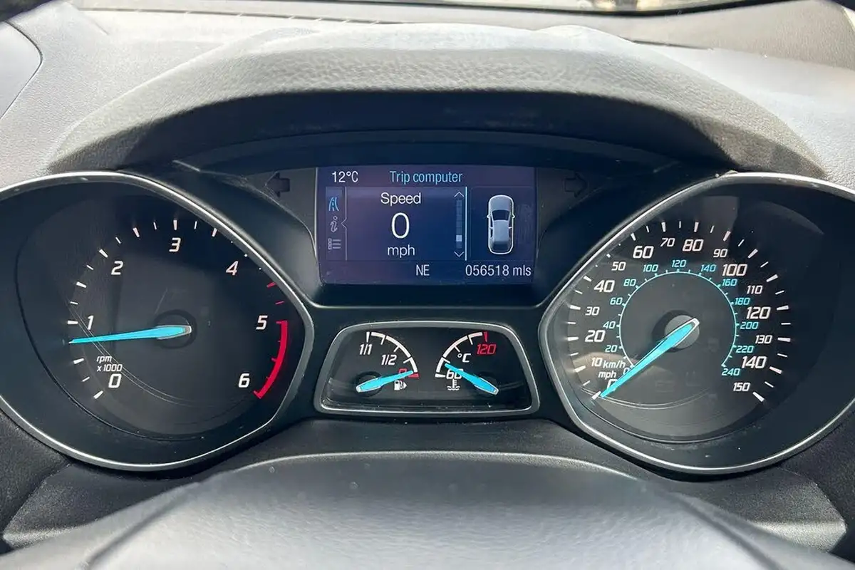 2015-ford-kuga-20tdci-titanium-150ps-big-13