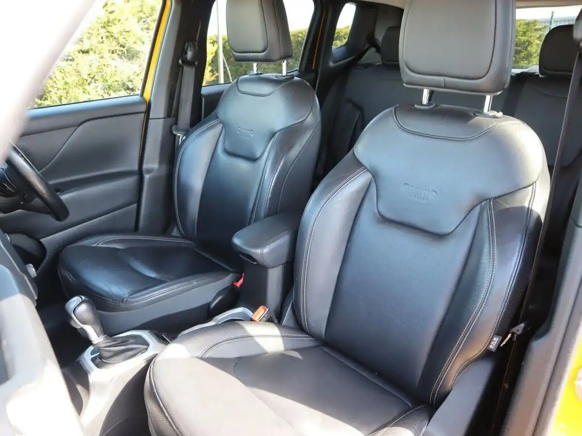 2015-jeep-renegade-20td-limited-auto-big-29