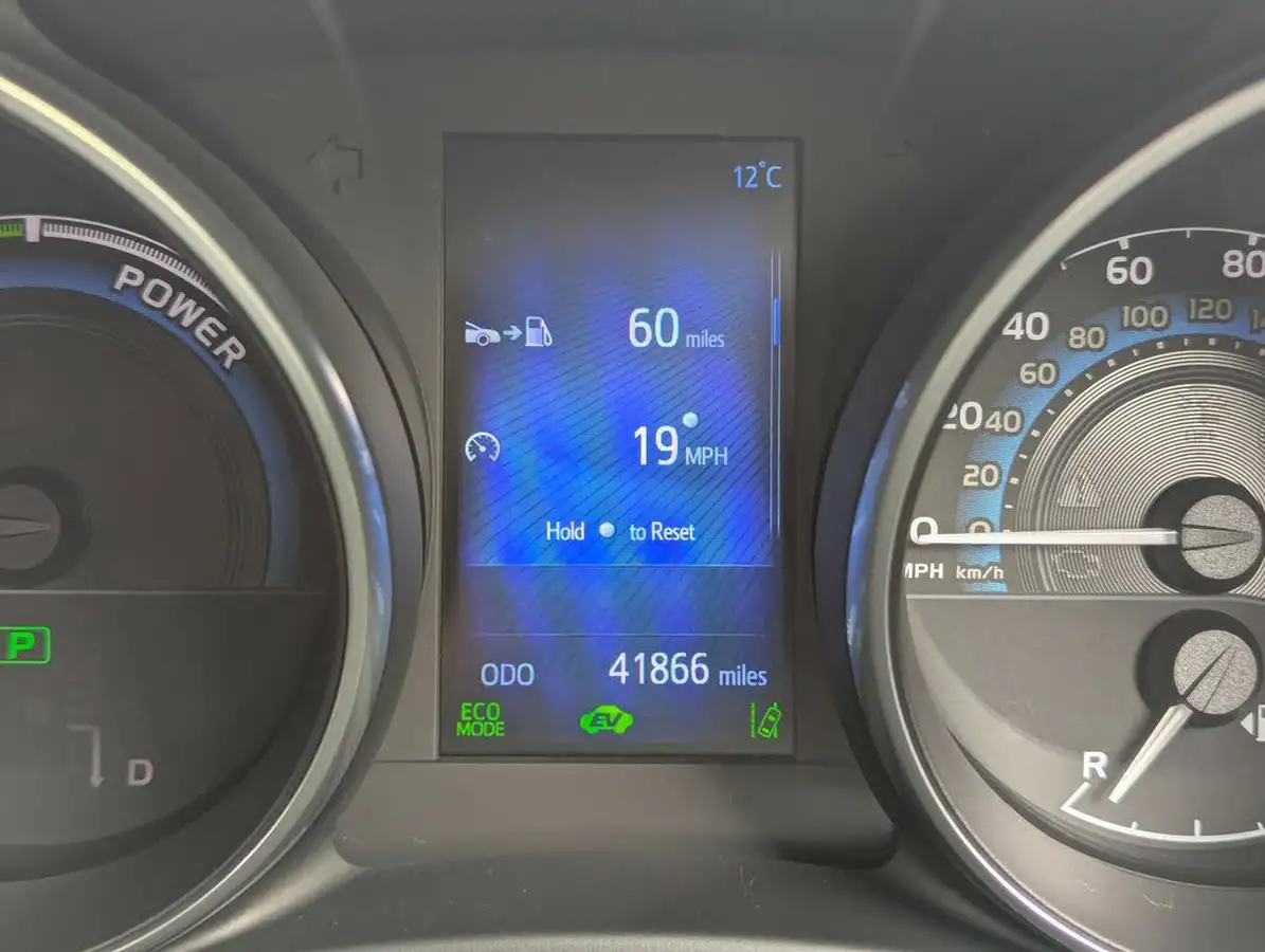 2017-toyota-auris-18-vvt-i-hsd-business-edition-tss-hatchback-big-21
