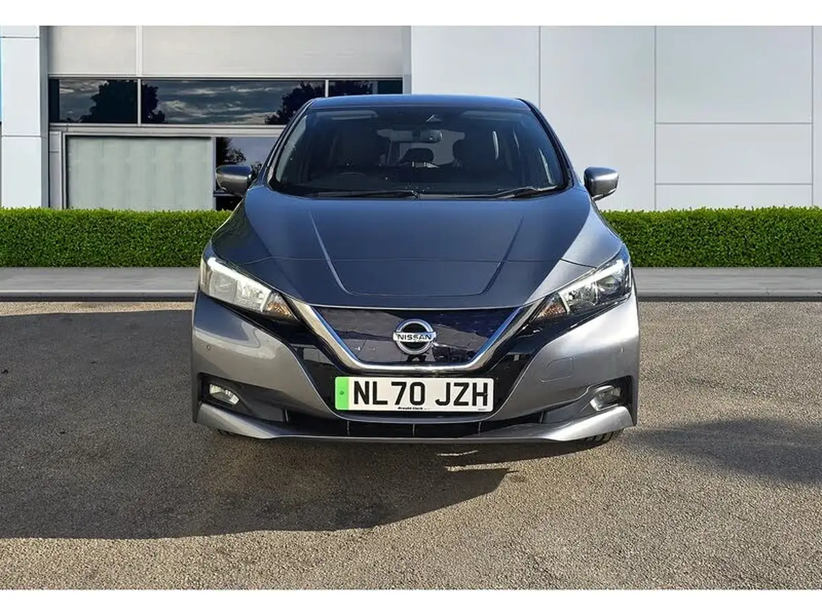 2020-nissan-leaf-e-n-connecta-big-1