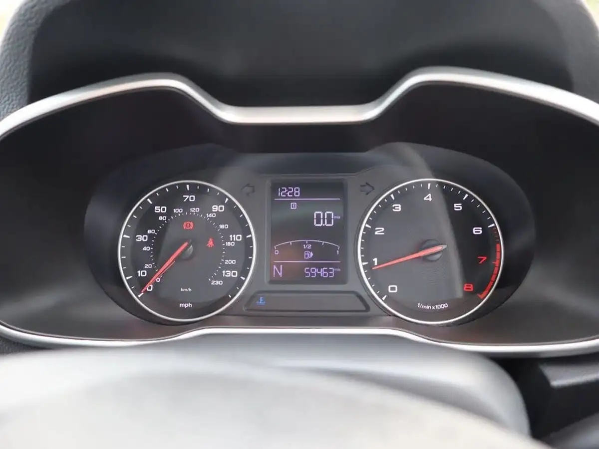 2019-mg-zs-suv-15-vti-tech-excite-106ps-big-25