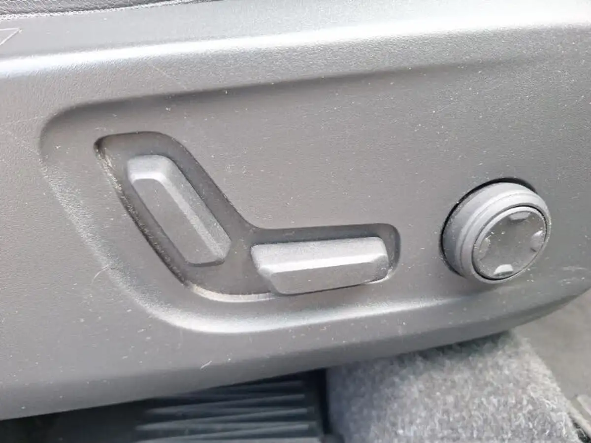 2021-volvo-xc40-15-t3-inscription-163bhp-geartronic-big-12