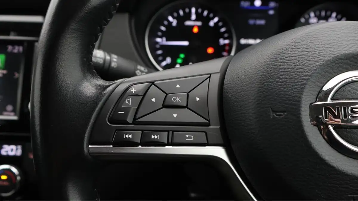 2019-nissan-qashqai-15dci-acenta-premium-heat-pack-big-24