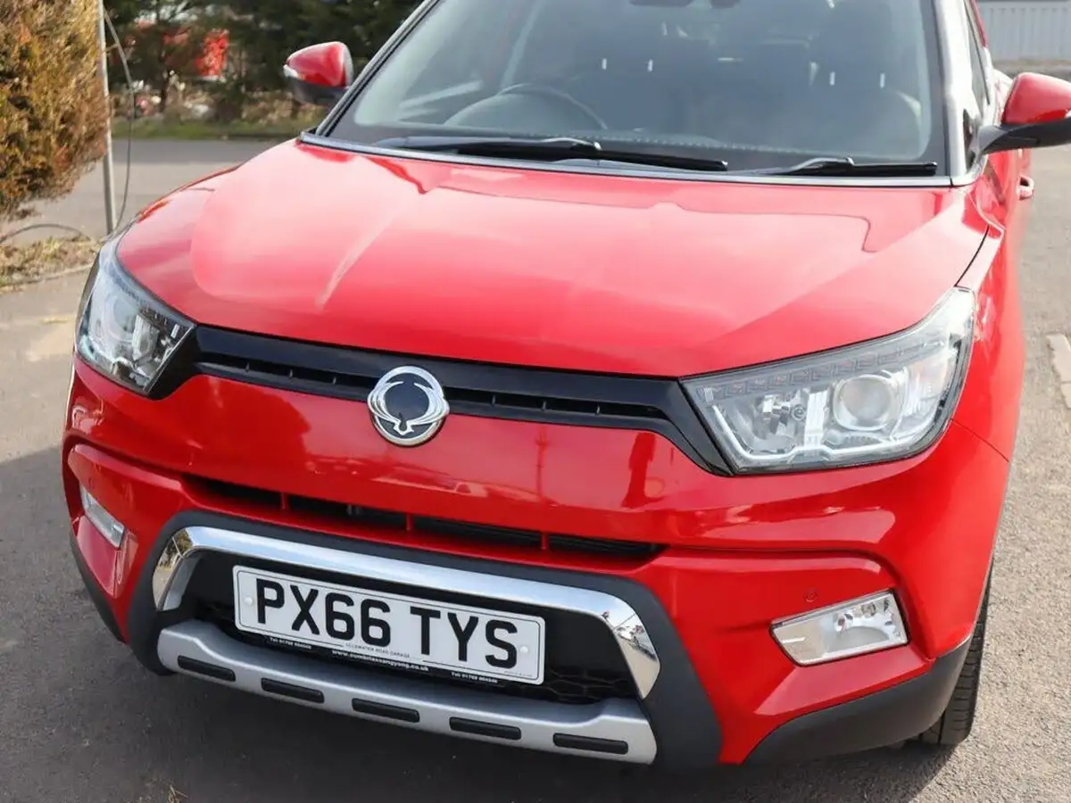 2017-kgm-ssangyong-tivoli-16-elx-big-13