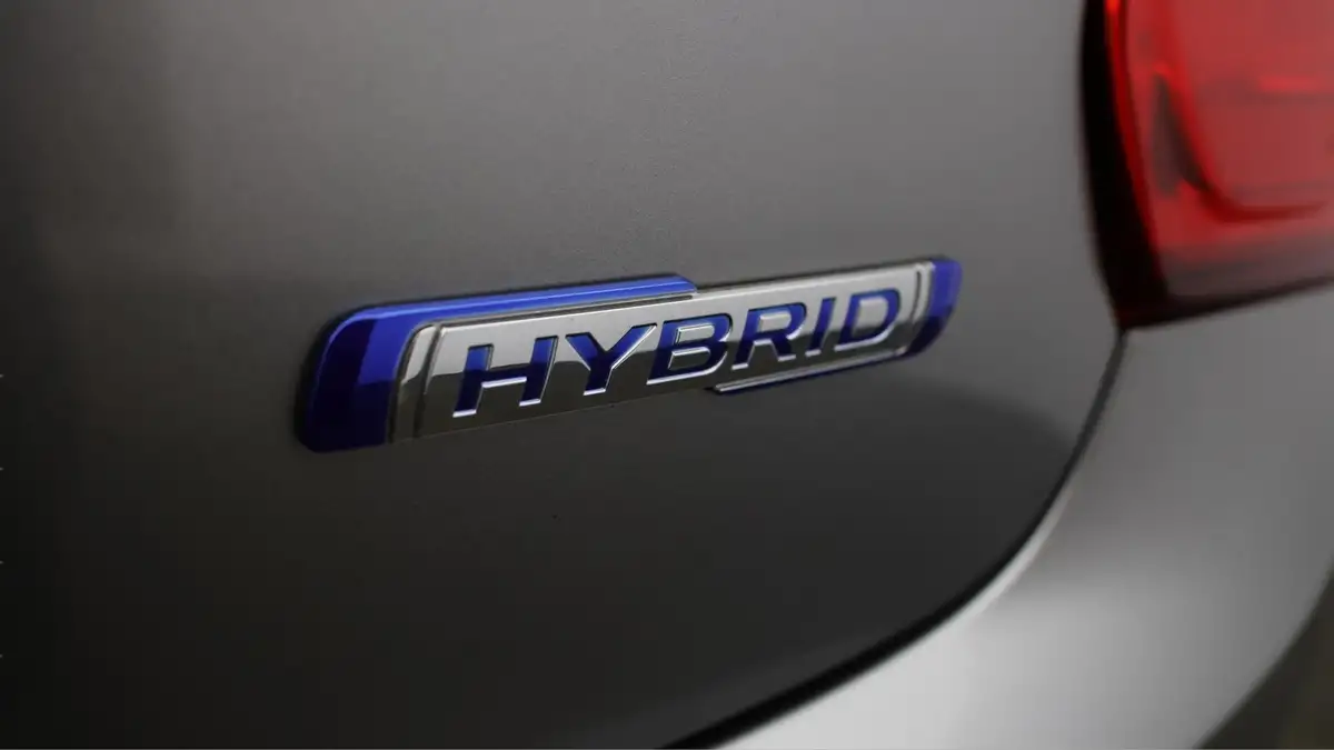 2021-suzuki-swift-12-dualjet-sz-l-big-22